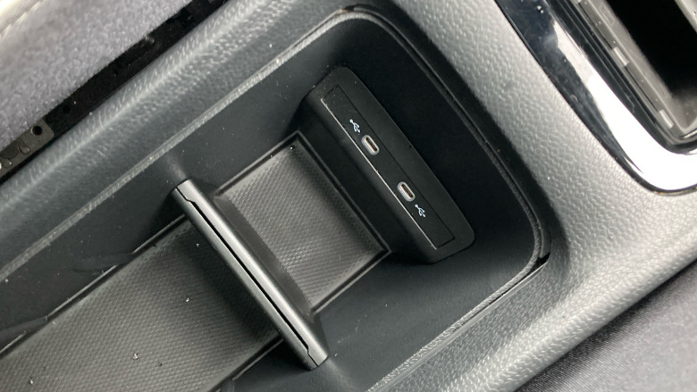 Volkswagen ID.3 150kW Family Pro Performance 58kWh 5dr Auto Electric Hatchback